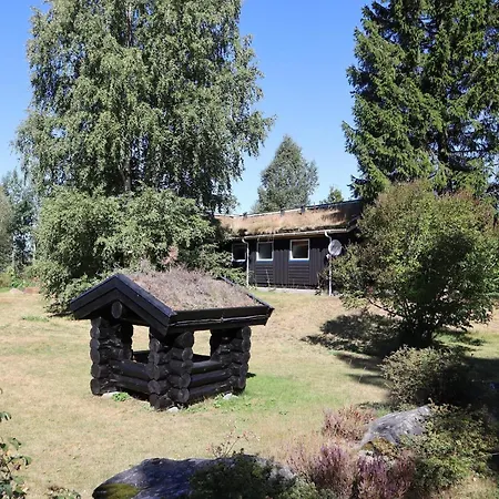Semesterbostad 4 Star In *